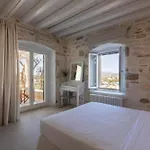 Caelia Santa Maria (Paros)