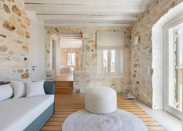 Caelia Santa Maria (Paros)